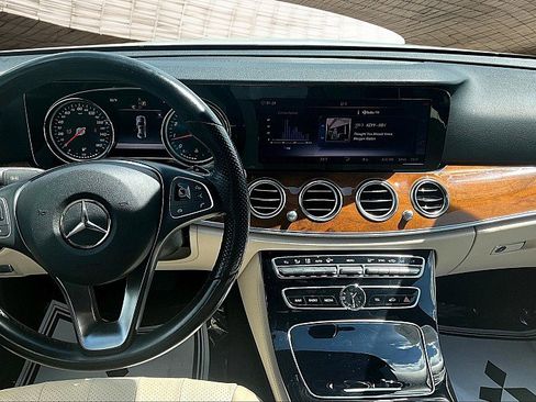 Used 2018 Mercedes-Benz E 300 4d Sedan E300 w/ Premium 1 Package image 5