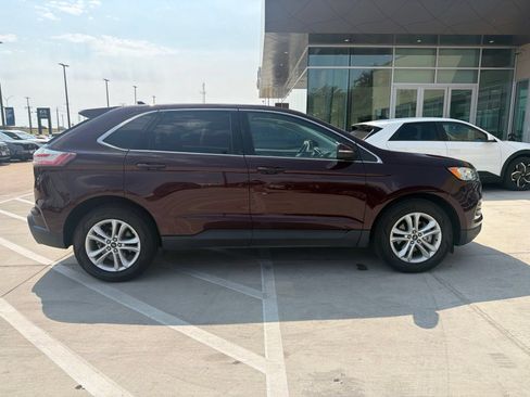 Used 2019 Ford Edge SEL w/ Equipment Group 201A FWD image 4