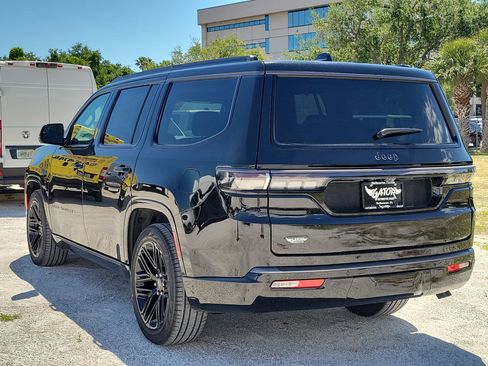 New 2026 Jeep Grand Wagoneer Limited AWD/4WD image 3