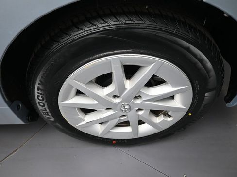 Used 2012 Toyota Prius V Three FWD image 15