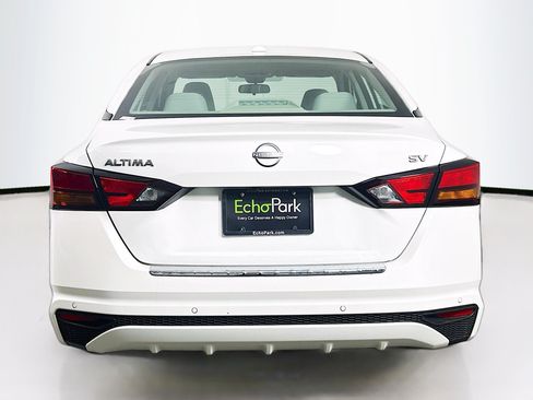 Used 2023 Nissan Altima 2.5 SV FWD image 7
