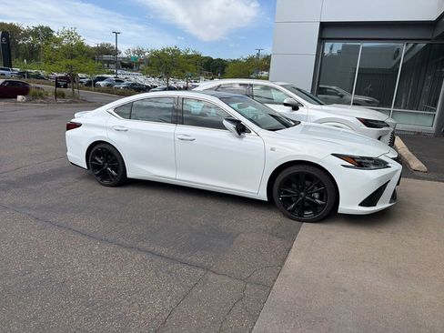 Certified 2025 Lexus ES 350 w/ Accessory Package (Z1) FWD image 13