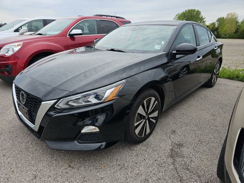 Used 2022 Nissan Altima 2.5 SV FWD image 1