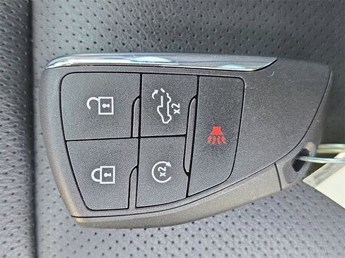 Used 2025 Chevrolet Silverado 2500 LTZ w/ LTZ Premium Package image 36