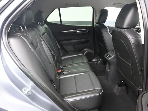 Used 2022 Buick Envision Essence w/ Safety Package FWD image 11