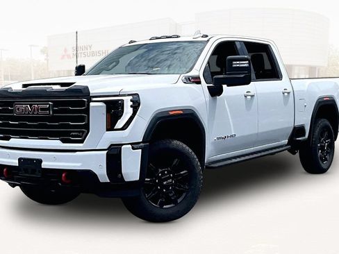 Used 2025 GMC Sierra 2500 AT4 w/ AT4 Premium Plus Package AWD/4WD image 1