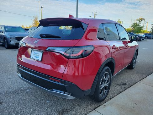 Used 2024 Honda HR-V EX-L image 6