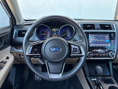 Used 2018 Subaru Outback 2.5i Limited w/ Popular Package #2 image 21