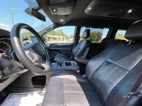 Used 2019 Dodge Grand Caravan GT image 10