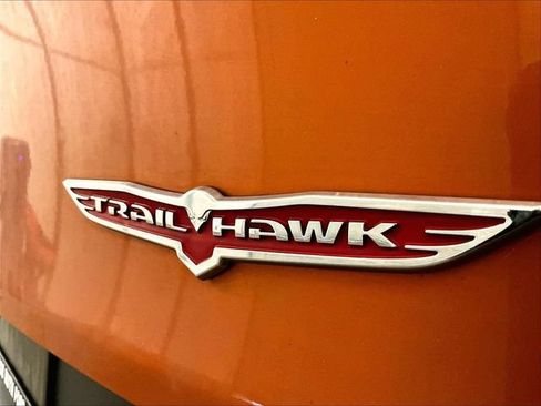 Used 2015 Jeep Cherokee Trailhawk w/ Comfort/Convenience Group AWD/4WD image 14