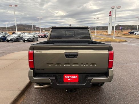 Certified 2025 Toyota Tacoma TRD Off-Road w/ TRD Off Road Upgrade Package image 3