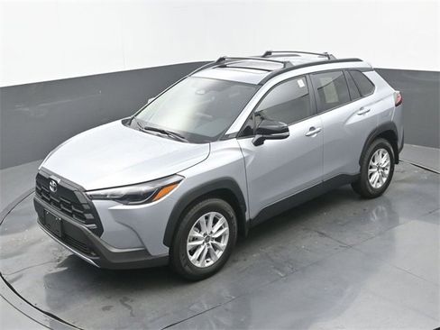 Used 2026 Toyota Corolla Cross LE w/ Moonroof Package image 30