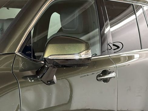 New 2025 Lexus LX 700h Luxury image 5