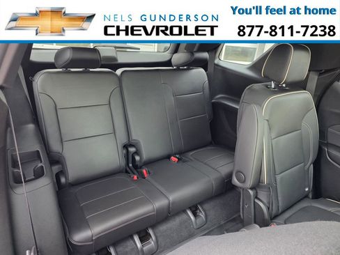 Used 2023 Chevrolet Traverse Premier w/ Redline Edition image 15