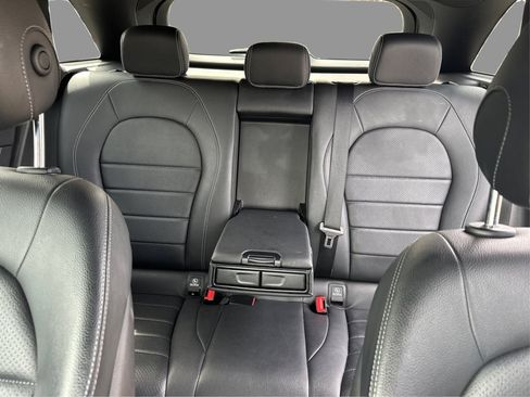 Used 2020 Mercedes-Benz GLC 300 image 33