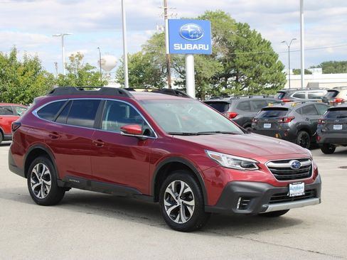Used 2020 Subaru Outback Limited image 3