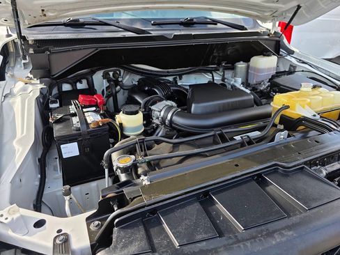 Used 2021 Nissan NV 2500 SV image 22