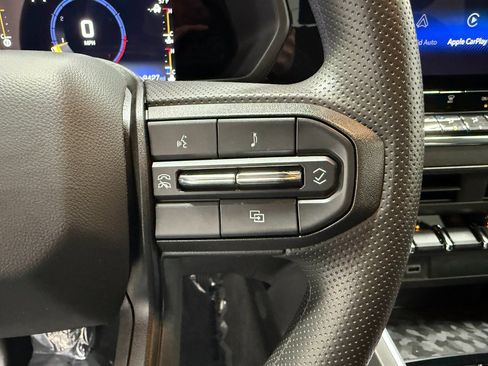 Used 2023 Chevrolet Colorado Trail Boss w/ Advanced Trailering Package image 21