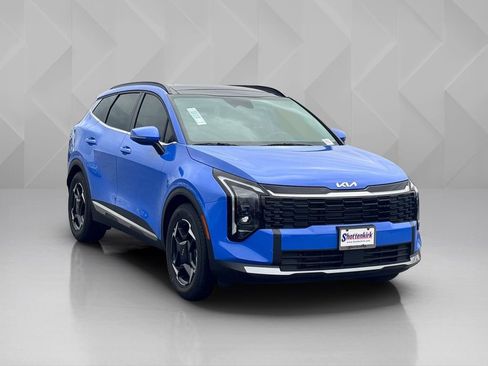 New 2026 Kia Sportage EX FWD image 3