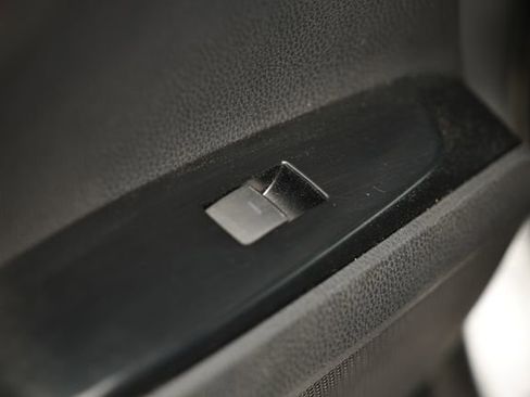 Used 2025 Toyota Camry SE FWD image 24
