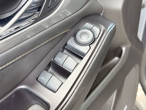 Used 2019 Chevrolet Traverse LT w/ LT Premium Package FWD image 10