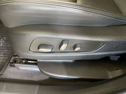 Used 2024 Cadillac XT6 Premium Luxury w/ LPO, Floor Liner Package FWD image 25