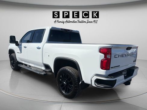 Used 2023 Chevrolet Silverado 2500 High Country w/ Z71 Off-Road Package AWD/4WD image 3