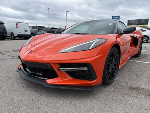 Used 2025 Chevrolet Corvette Stingray Convertible w/ Battery Protection Package RWD image 8