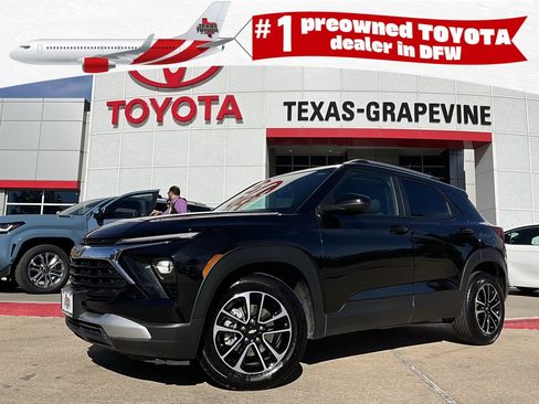 Used 2025 Chevrolet TrailBlazer LT image 1