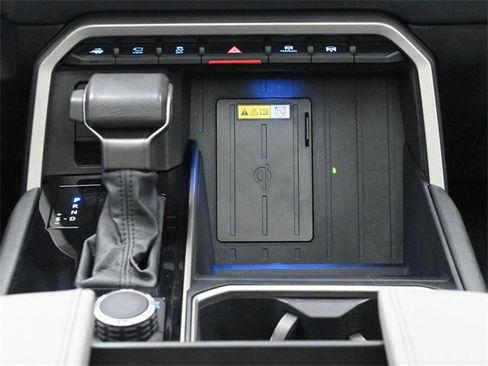 Used 2022 Toyota Tundra Limited image 24