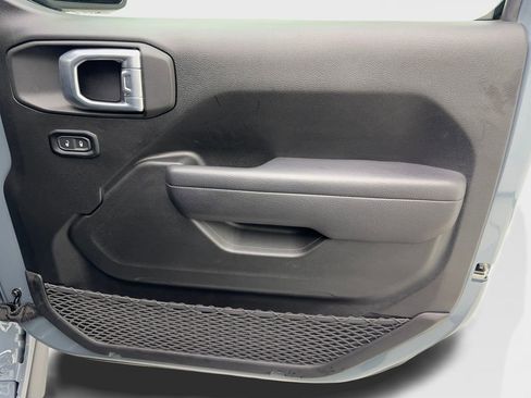 Used 2024 Jeep Wrangler Willys image 50