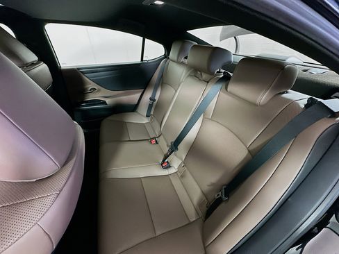 Used 2025 Lexus ES 350 w/ Premium Package image 26