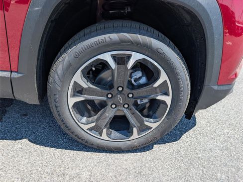 New 2026 Chevrolet Equinox LT w/ Safety and Technology Package AWD/4WD image 5