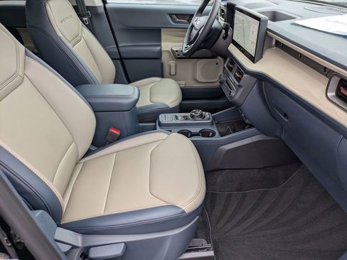 New 2025 Ford Maverick Lariat image 46