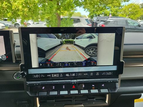 New 2025 GMC Hummer EV 2X w/ Extreme Off-Road Package AWD/4WD image 12