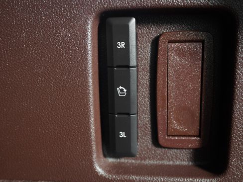 Used 2023 Lincoln Aviator Black Label w/ Jet Package image 15