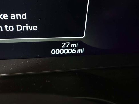 New 2025 Mitsubishi Outlander SE FWD image 44