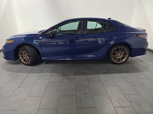Used 2024 Toyota Camry SE w/ Convenience Package FWD image 2
