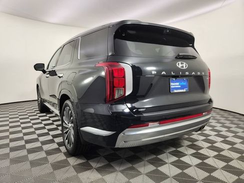 Used 2023 Hyundai Palisade Calligraphy AWD/4WD image 3