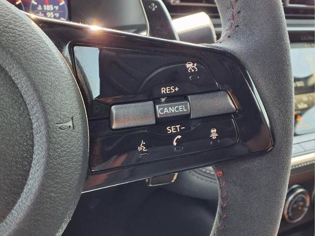 Certified 2025 Nissan Z Performance w/ Floor Mat Package RWD image 20