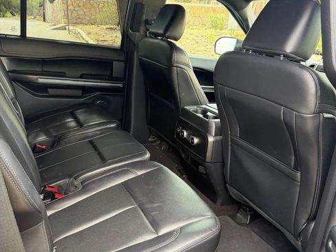 Used 2021 Ford Expedition XLT RWD image 12