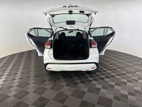 Used 2025 Nissan Kicks Play S FWD image 17