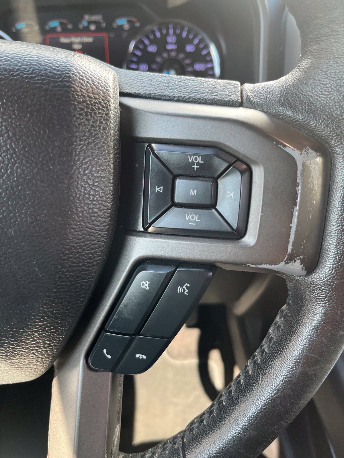 Used 2018 Ford Expedition XLT w/ Equipment Group 202A RWD image 21