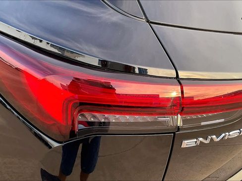 Certified 2022 Buick Envision Preferred FWD image 28