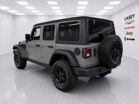 Used 2023 Jeep Wrangler Unlimited w/ Cold Weather Group AWD/4WD image 8