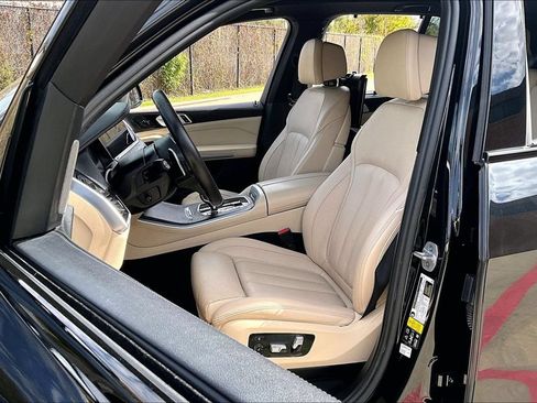 Used 2021 BMW X5 M50i AWD/4WD image 33