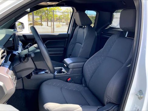 Used 2026 Toyota Tacoma SR5 image 9