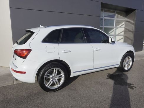 Used 2017 Audi Q5 2.0T Premium Plus image 4