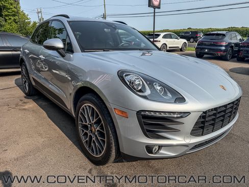 Used 2018 Porsche Macan Sport Edition AWD/4WD image 5
