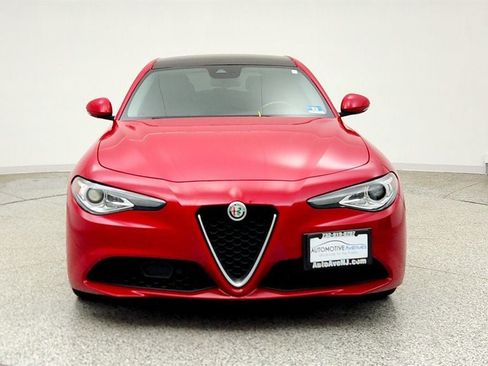 Used 2020 Alfa Romeo Giulia Ti w/ Active Blind Spot Package AWD/4WD image 2